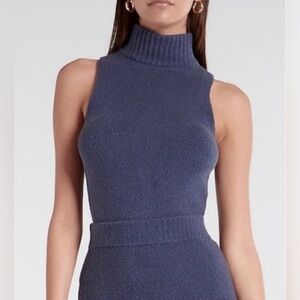 *SOLD* Express women’s Sleeveless terrycloth Turtleneck Knit Tank Top Blue in S